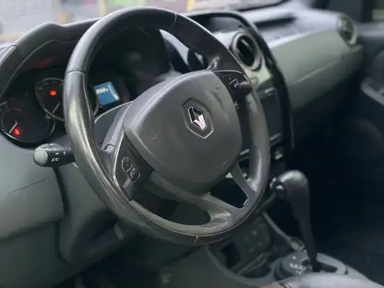 RENAULT-DUSTER-2.0 DYNAMIQUE 4X2 16V FLEX 4P AUTOMÁTICO RENAULT-DUSTER-2016