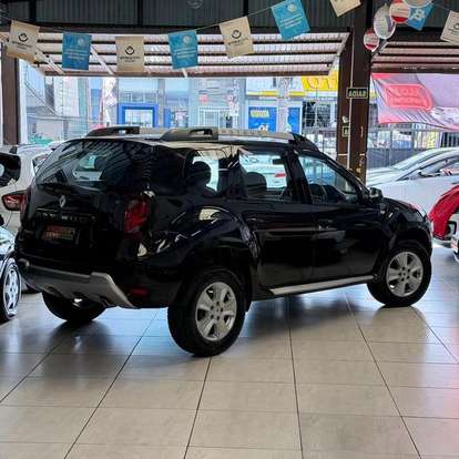 RENAULT-DUSTER-2015