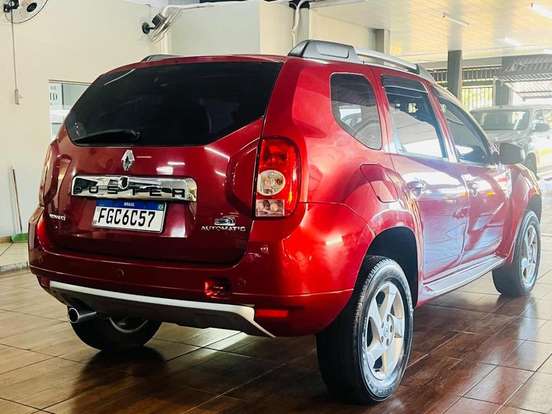 RENAULT-DUSTER-2012