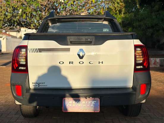 RENAULT-DUSTER OROCH-2019