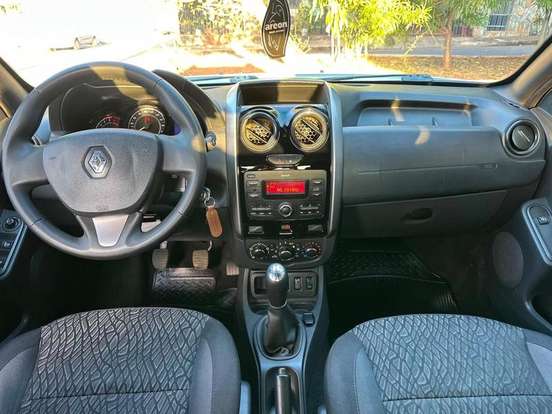 RENAULT-DUSTER OROCH-2019