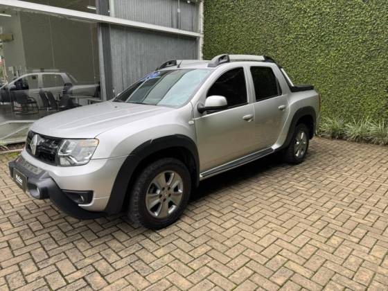 RENAULT DUSTER OROCH 2.0 16V HI-FLEX DYNAMIQUE AUTOMÁTICO