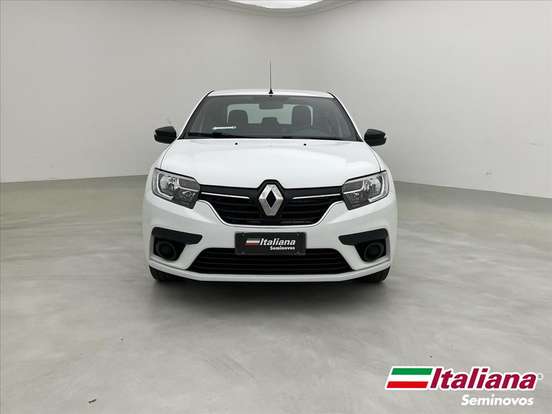 RENAULT-LOGAN-2024