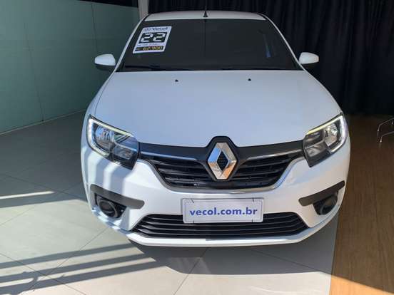 RENAULT-LOGAN-2021
