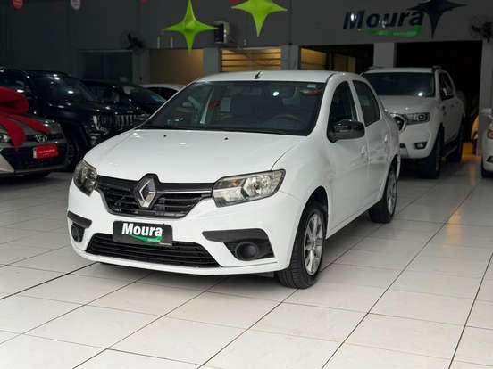 RENAULT-LOGAN-2022