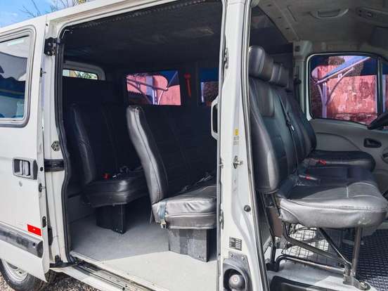 RENAULT-MASTER-2011