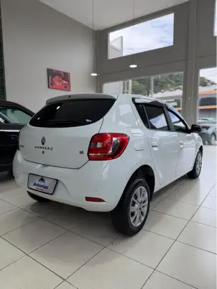 RENAULT-SANDERO-1.6 16V SCE FLEX EXPRESSION MANUAL RENAULT-SANDERO-2018