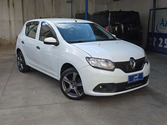 RENAULT-SANDERO-2016