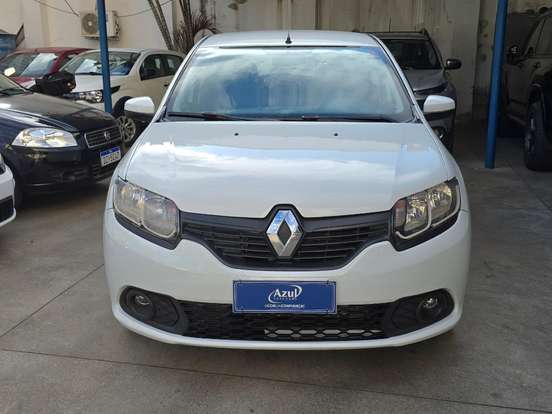 RENAULT-SANDERO-2016