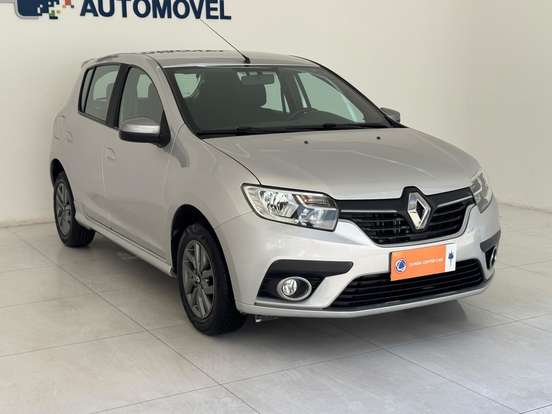 RENAULT-SANDERO-2021