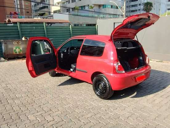 RENAULT-CLIO-2013