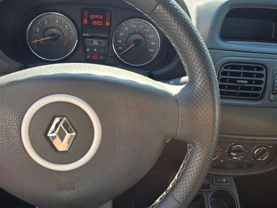 RENAULT-CLIO-1.0 EXPRESSION 16V FLEX 4P MANUAL RENAULT-CLIO-2015