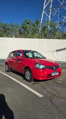 RENAULT-CLIO-2015