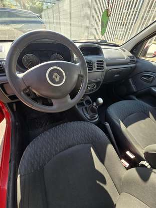 RENAULT-CLIO-2015