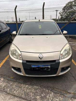 RENAULT SANDERO 1.6 PRIVILÉGE 16V FLEX 4P AUTOMÁTICO