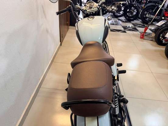 ROYAL ENFIELD-CLASSIC 350-2022