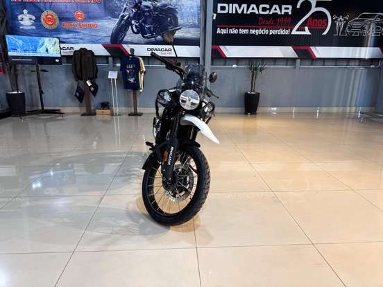 ROYAL ENFIELD-HIMALAYAN 450 KAMET WHITE-2026