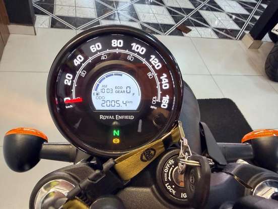 ROYAL ENFIELD-HUNTER 350-2025