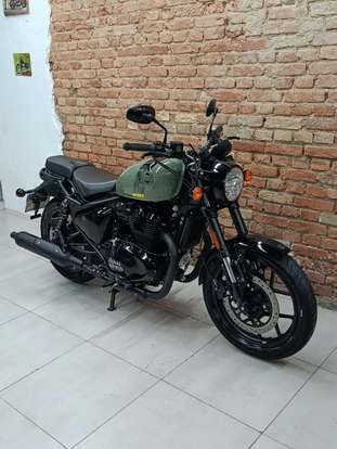 ROYAL ENFIELD-SHOTGUN 650 DRILL GREEN-2025