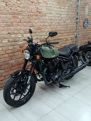 ROYAL ENFIELD-SHOTGUN 650 DRILL GREEN-2025
