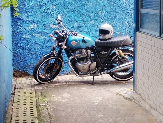 ROYAL ENFIELD INTERCEPTOR 