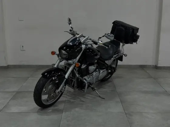 SUZUKI BOULEVARD M1500 