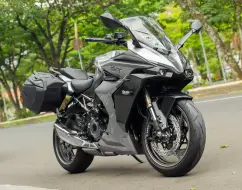 SUZUKI GSX-S1000GT ABS SUZUKI GSX-S1000GT ABS