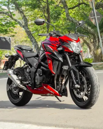 SUZUKI GSX-S750A 