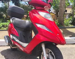 SUZUKI BURGMAN 125 AUTOMATIC SUZUKI BURGMAN 125 AUTOMATIC