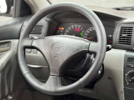 TOYOTA-COROLLA-1.6 XLI 16V GASOLINA 4P AUTOMÁTICO TOYOTA-COROLLA-2005
