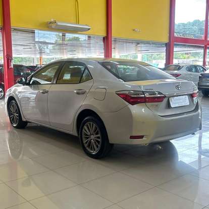 TOYOTA-COROLLA-2018
