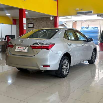 TOYOTA-COROLLA-2018