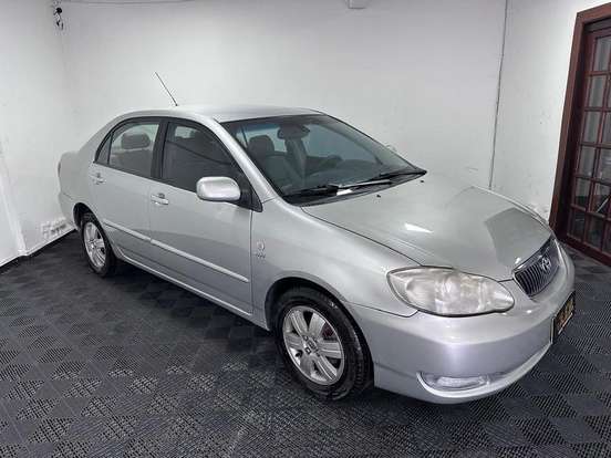 TOYOTA-COROLLA-2005