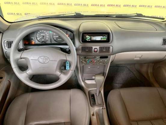 TOYOTA-COROLLA-2001