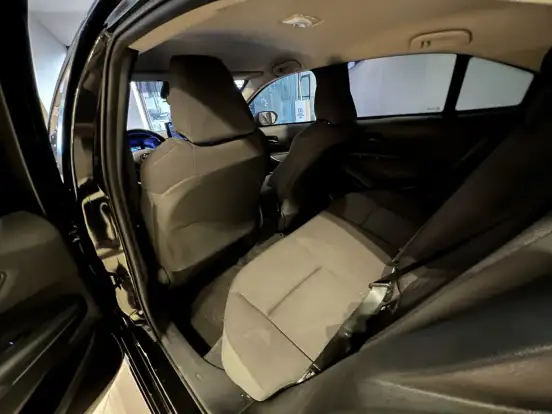 TOYOTA-COROLLA-2025