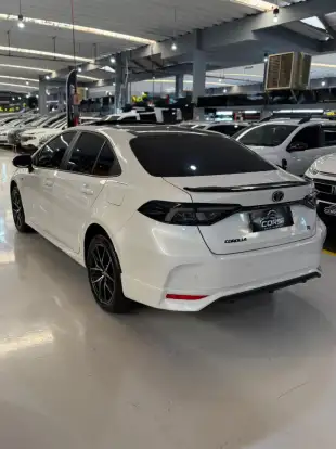 TOYOTA-COROLLA-2025