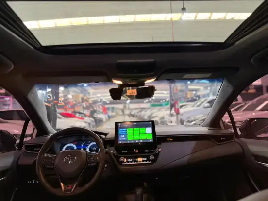 TOYOTA-COROLLA-2025