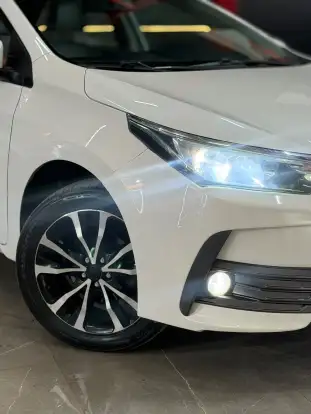 TOYOTA-COROLLA-2018
