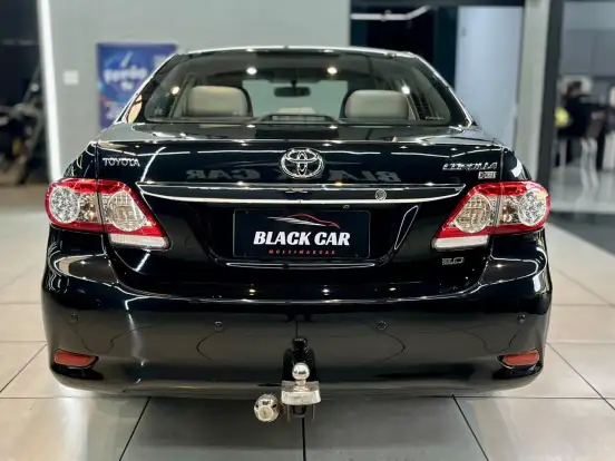 TOYOTA-COROLLA-2012