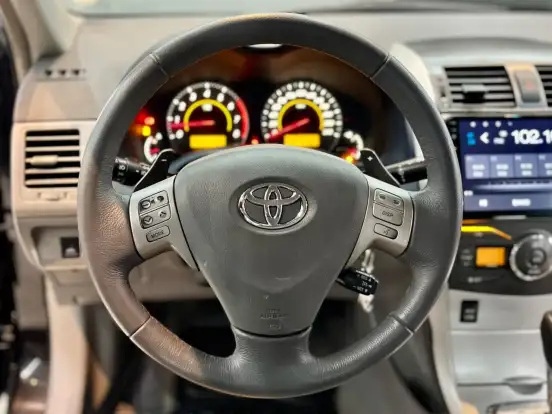 TOYOTA-COROLLA-2012