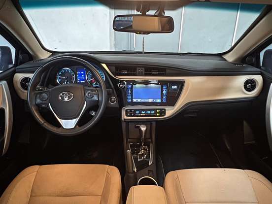 TOYOTA-COROLLA-2017