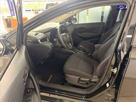 TOYOTA-COROLLA-2025