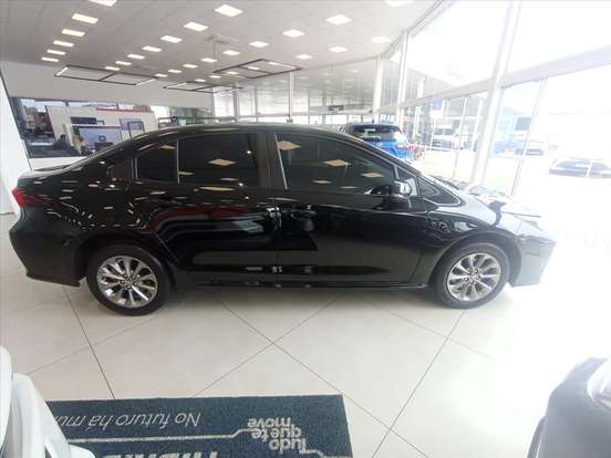 TOYOTA-COROLLA-2025