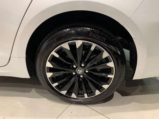 TOYOTA-COROLLA-2025