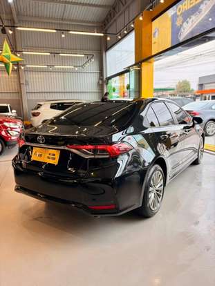 TOYOTA-COROLLA-2025