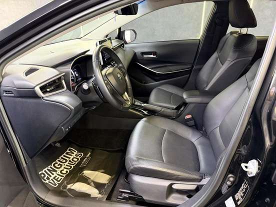 TOYOTA-COROLLA-2023