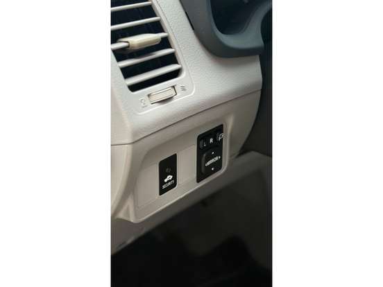 TOYOTA-COROLLA-2012