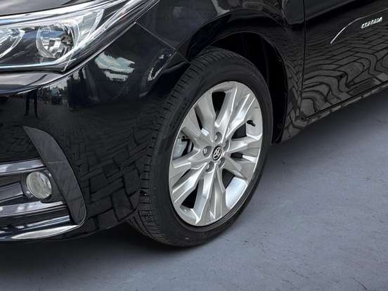 TOYOTA-COROLLA-2017
