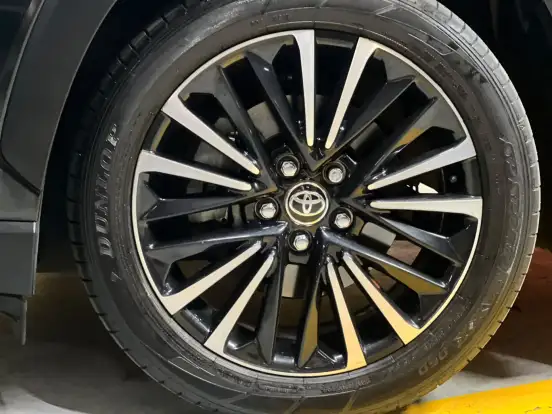 TOYOTA-COROLLA CROSS-2024