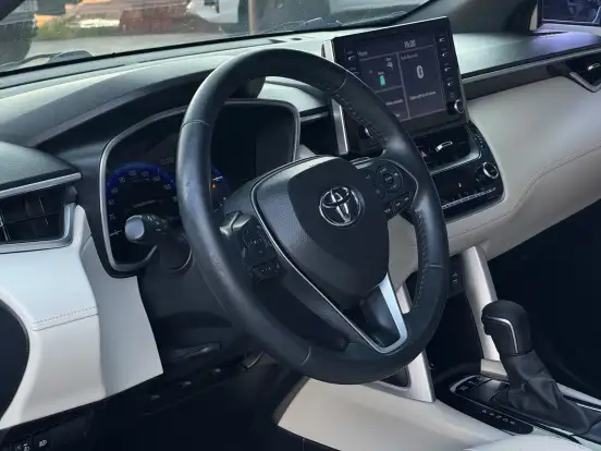 TOYOTA-COROLLA CROSS-2021